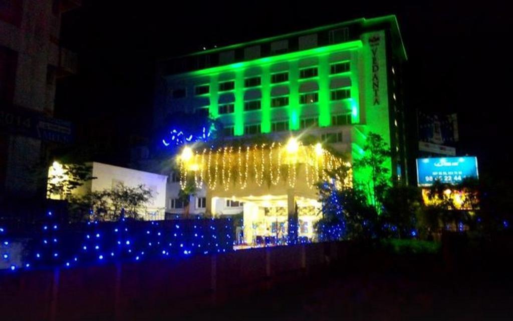 The Pgs Vedanta Hotel Kochi Екстериор снимка