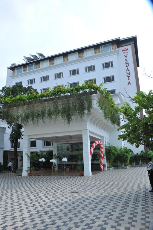 The Pgs Vedanta Hotel Kochi Екстериор снимка