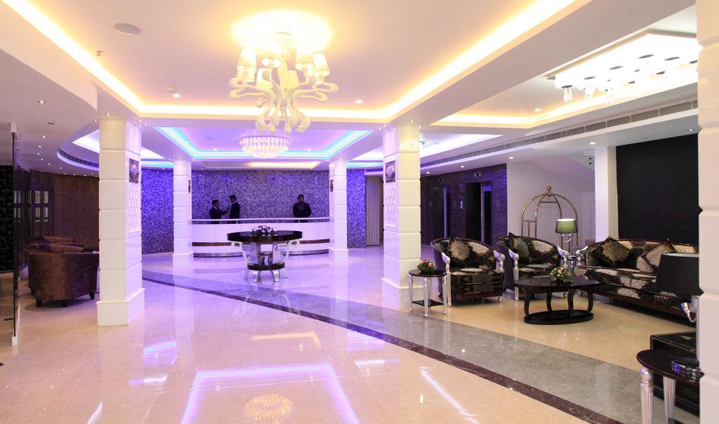 The Pgs Vedanta Hotel Kochi Екстериор снимка