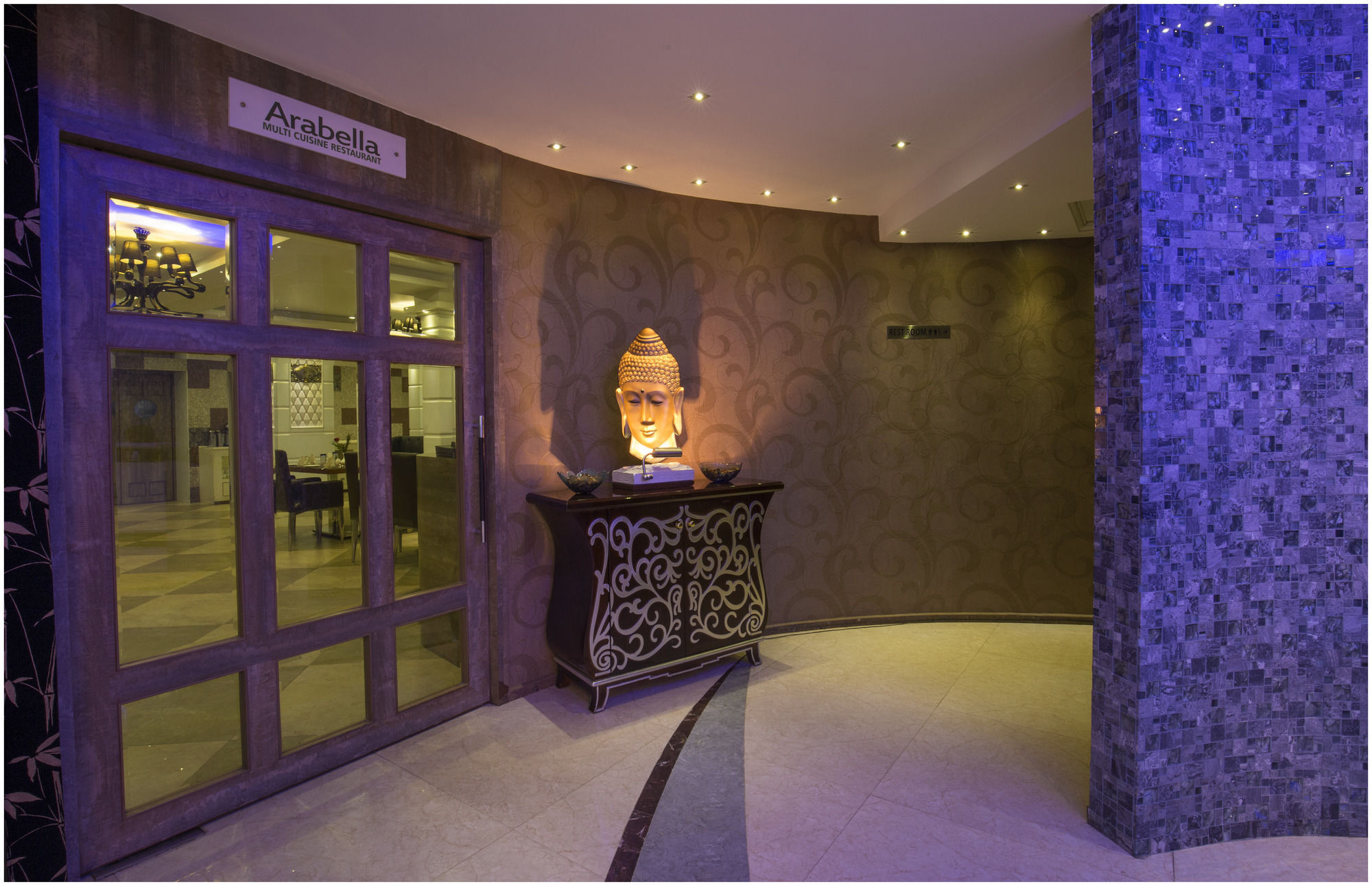 The Pgs Vedanta Hotel Kochi Екстериор снимка